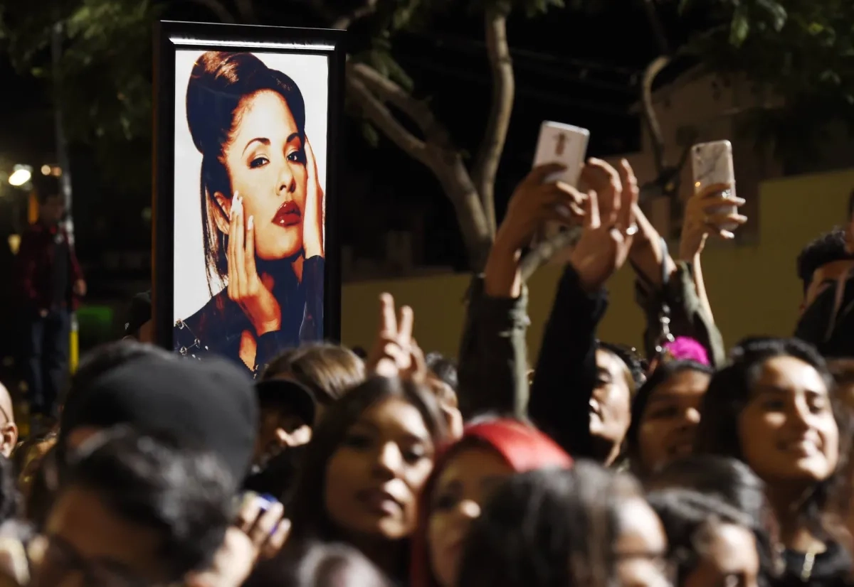 Latina Star Selena's Killer Denied Parole 30 Years After Murder