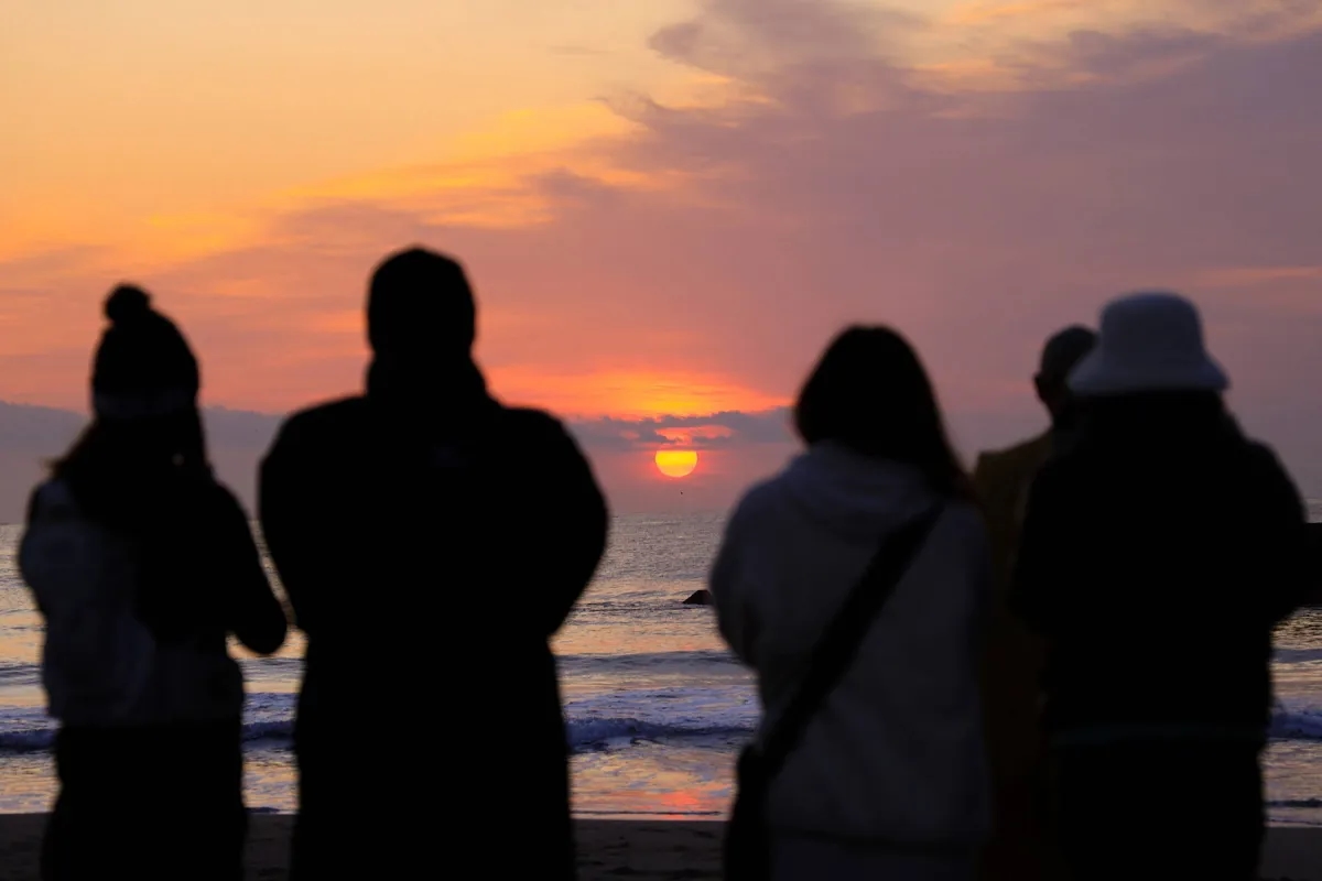 7.0 Quake Causes Slight Damage in Tonga and Brief Tsunami Evacuations