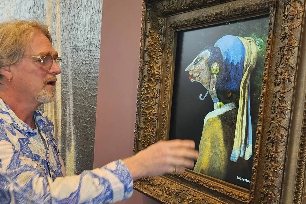 From Orange Peels to Bottle Caps: Thousands of Artists Create Their Own ‘Girl with a Pearl Earring'