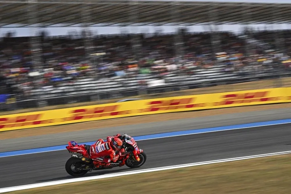 Marc Marquez Beats Brother Alex to Win Season-Opening Thailand GP