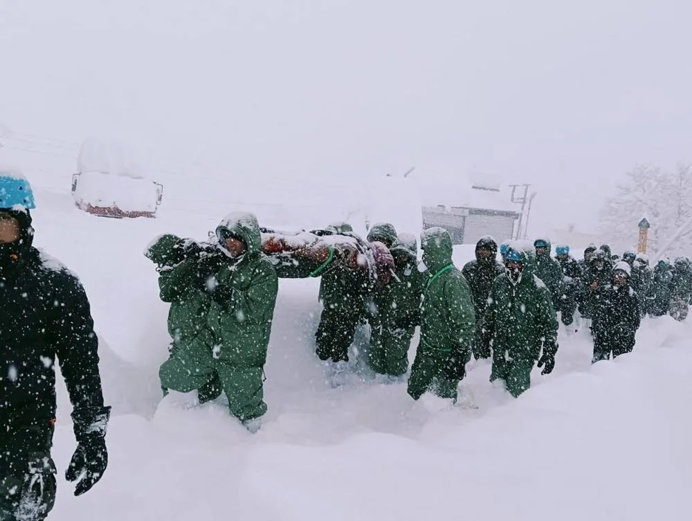 Eight Dead in India Avalanche as Rescue Operation Ends