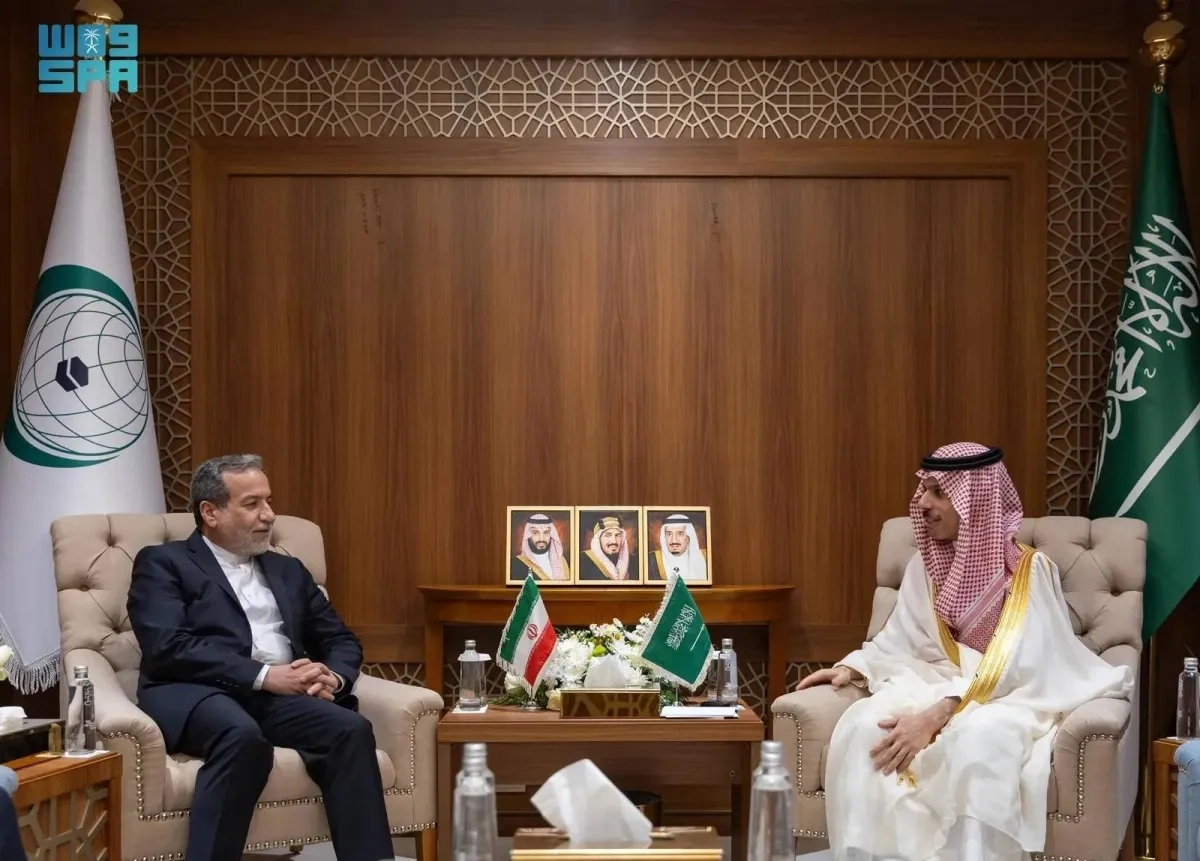 Saudi Foreign Minister Meets with Iranian Counterpart