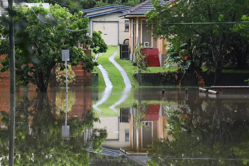 Floodwaters Still Threaten Parts of Australia's East Coast as Tropical Storm Cleanup Begins
