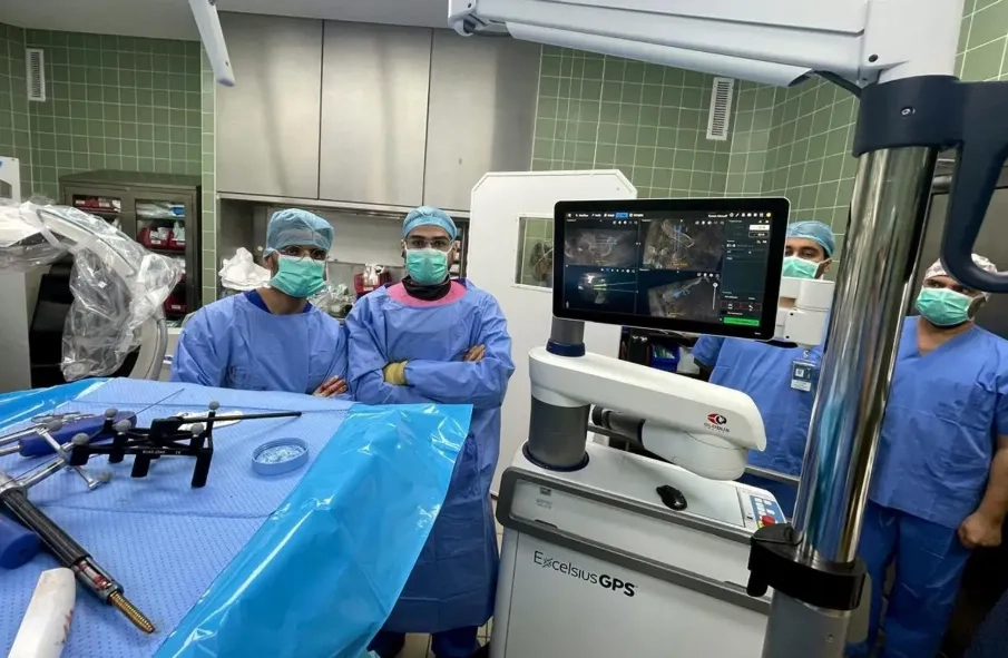 King Fahd University Hospital Performs Robotic Spinal and Pelvis Surgery