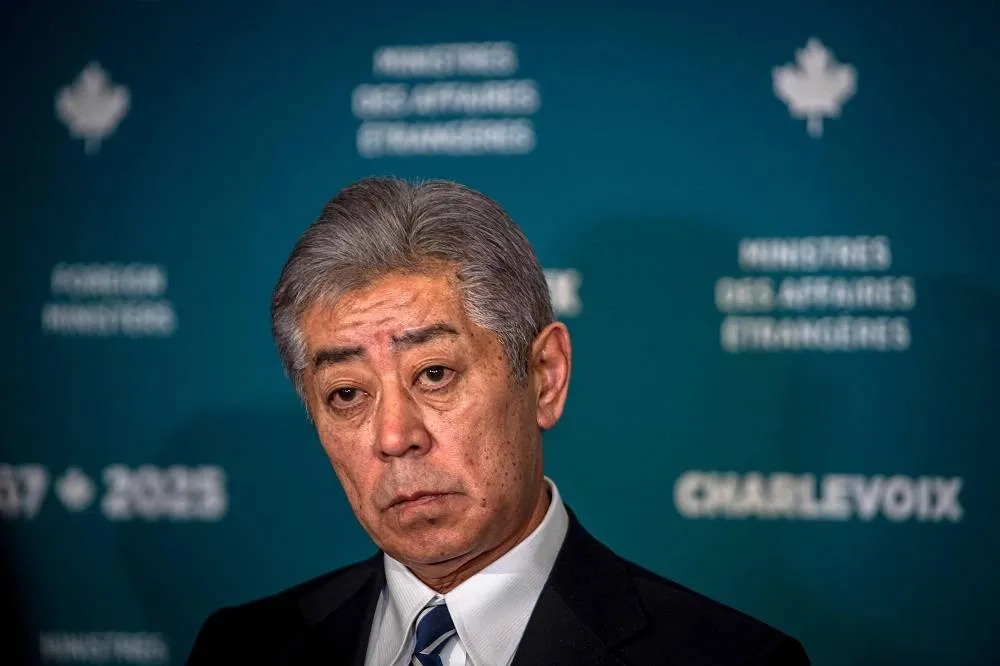 Japan FM to Asharq Al-Awsat: Two-State Solution Key to Stability, Gaza Humanitarian Crisis Dire