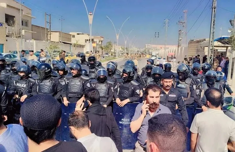 حكومة العراق تطوق غضب المعلمين رغم «عنف الشرطة»