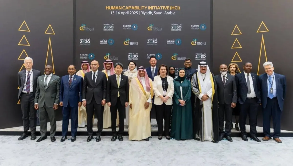 السعودية... طاولة وزارية تدعو إلى دمج الذكاء الاصطناعي في المناهج التعليمية