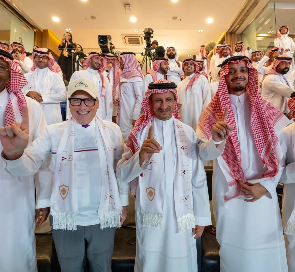 بـ«عايض وفرقة السامري»… أبطال الدرعية يحتفلون في «ليلة التتويج»