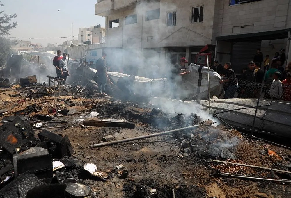 Israel Steps up Gaza Strikes; Polio Vaccination Halted by Blockade