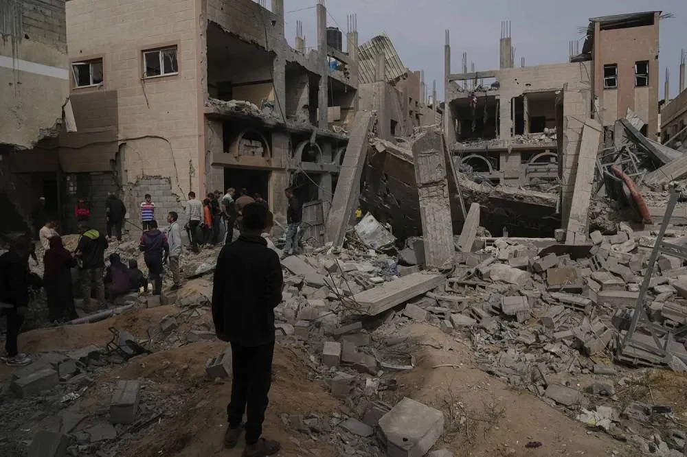 Israeli Intelligence, Financial Incentives Pressure Gaza Residents to Leave the Enclave