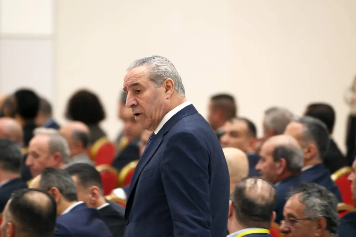 «هاجم عرفات ونافس البرغوثي»... كيف تدرَّج حسين الشيخ في صفوف «فتح»؟