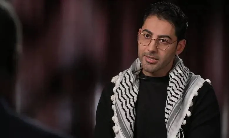قاضٍ يُفرج عن ناشط طلابي فلسطيني اعتُقل أثناء مقابلة للحصول على الجنسية الأميركية