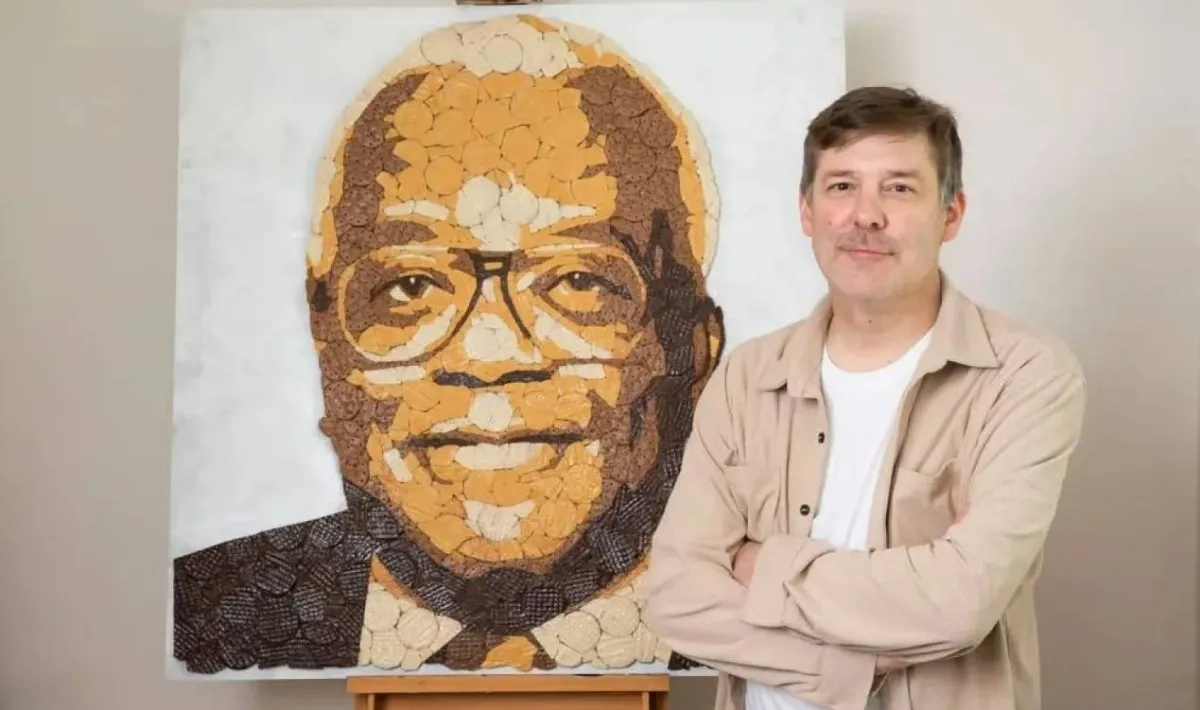 Biscuit Portraits of Famous British People