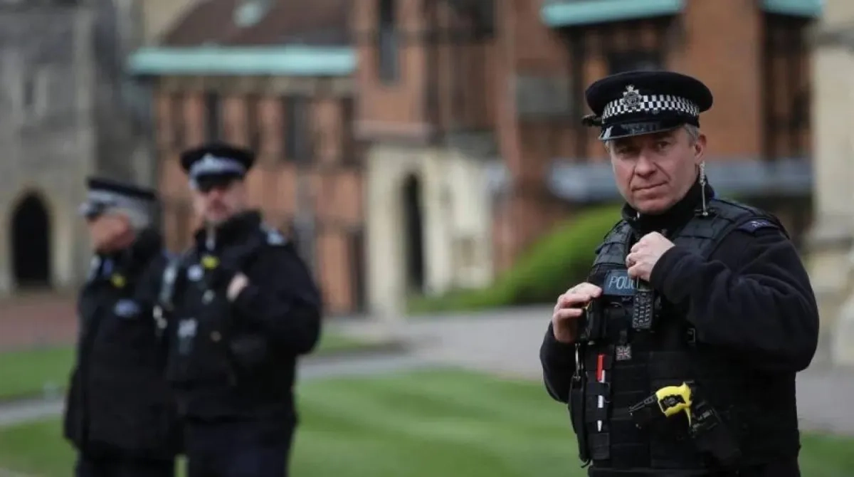 UK Police Arrest Seven Iranians in Counter-terrorism Probes