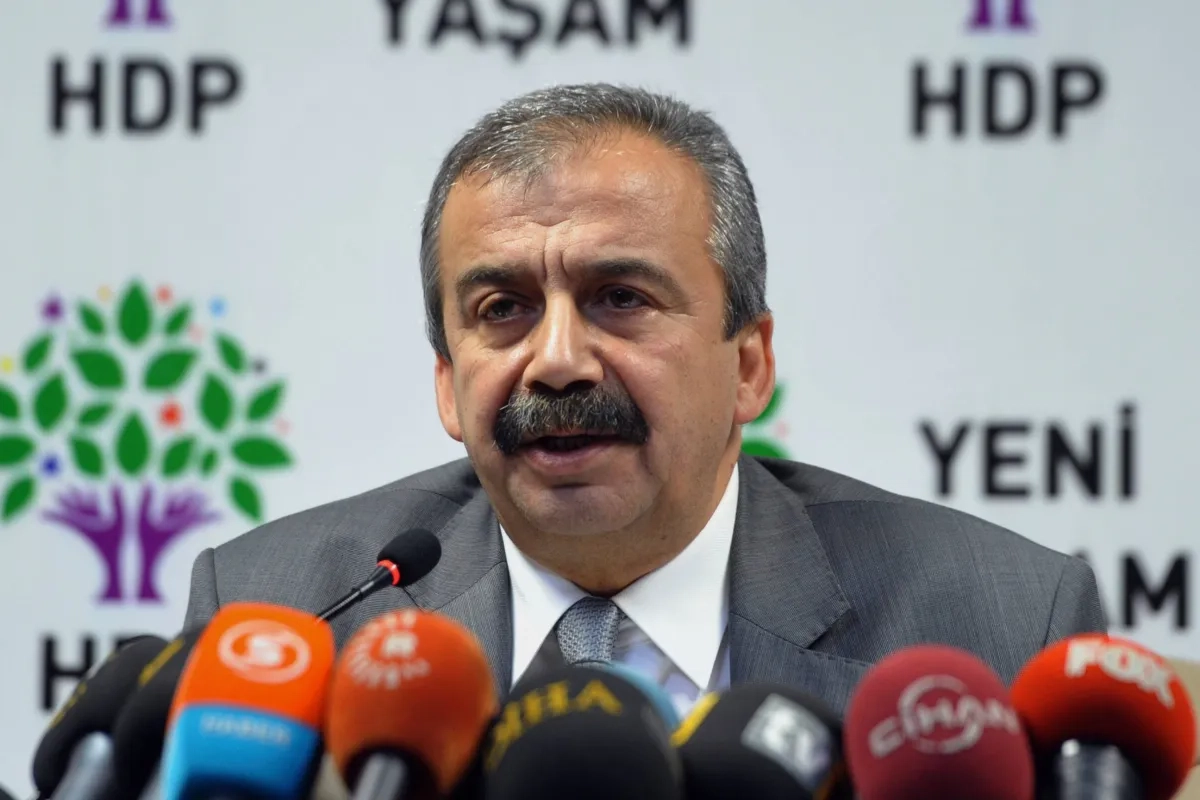 Pro-Kurdish MP and Key Peace Negotiator Onder Dies at 62