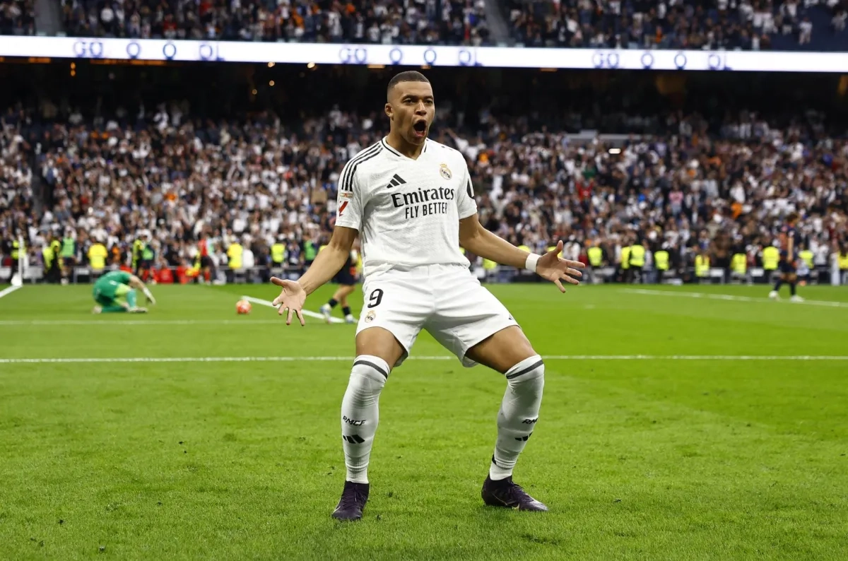 «لاليغا»: ريال مدريد يواصل الضغط على برشلونة