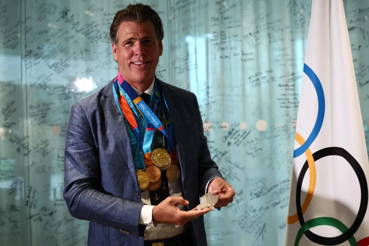 Olympic Champion Hall Jr. Receives Replicas of 10 Medals Lost in LA Fires