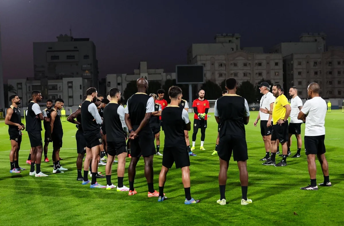مدرب الاتحاد لن يشرك بيرغوين ورايكوفيتش في مواجهة النصر