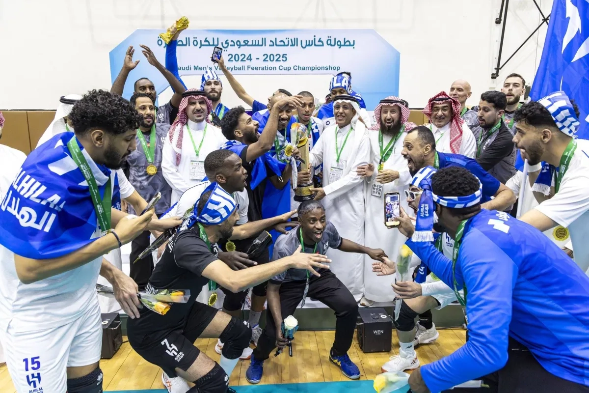 من قلب نادي النصر ... «الأباتشي الهلالية» تحلق بكأس الطائرة