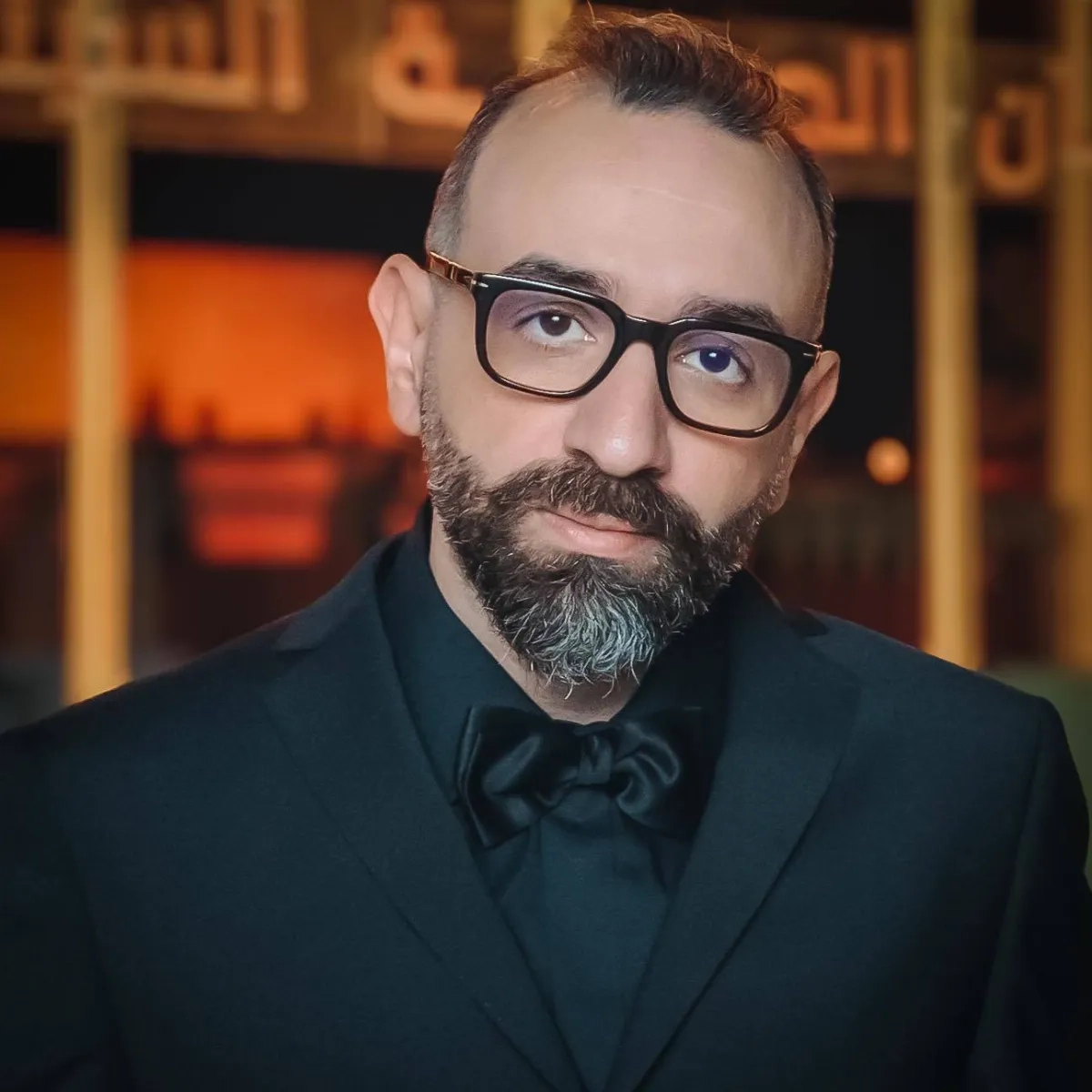 عمرو سلامة ومغامرة جديدة في «بريستيج»: مزيج جريء من الكوميديا والجريمة