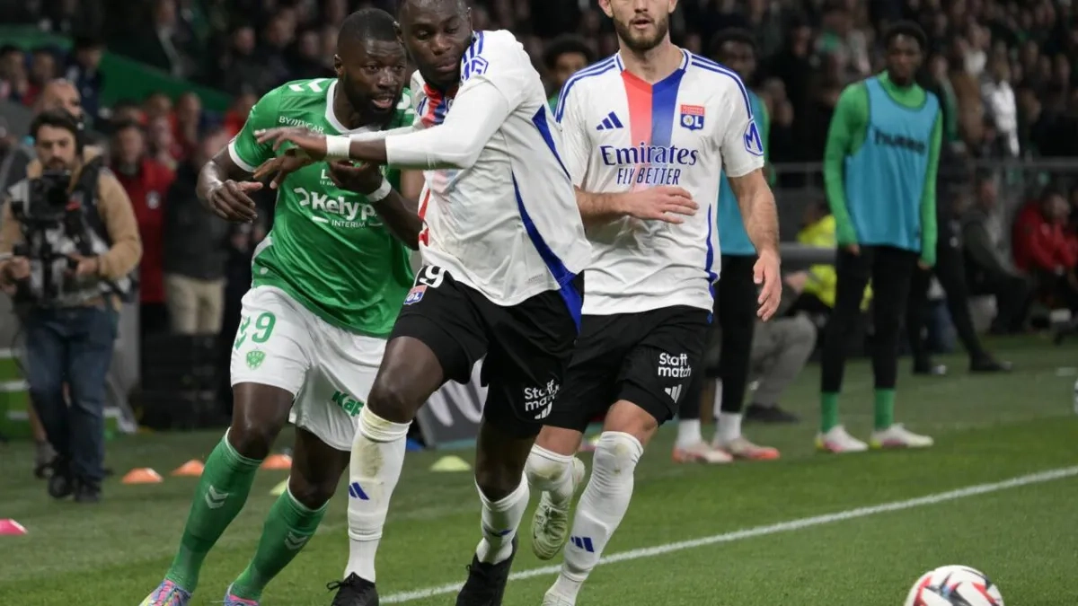 French Monuments in Trouble While PSG Prepare for Champions League Final