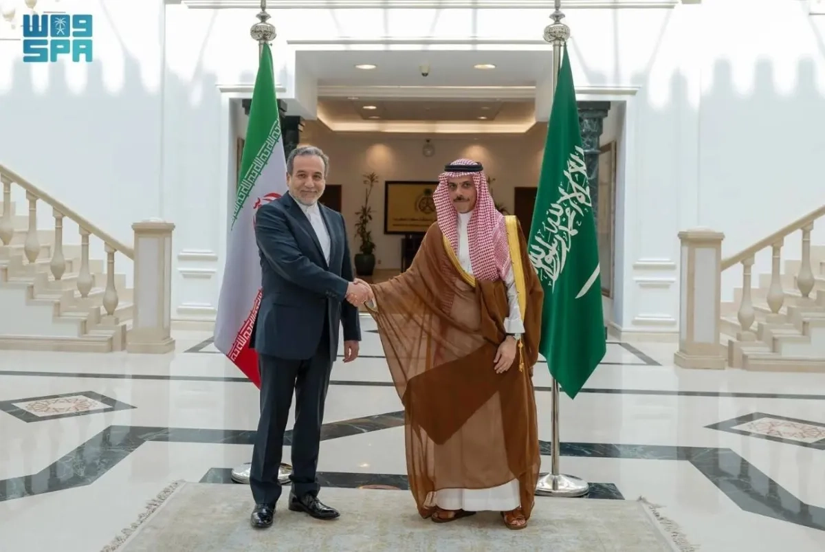 Saudi Foreign Minister, Iranian Counterpart Hold Talks