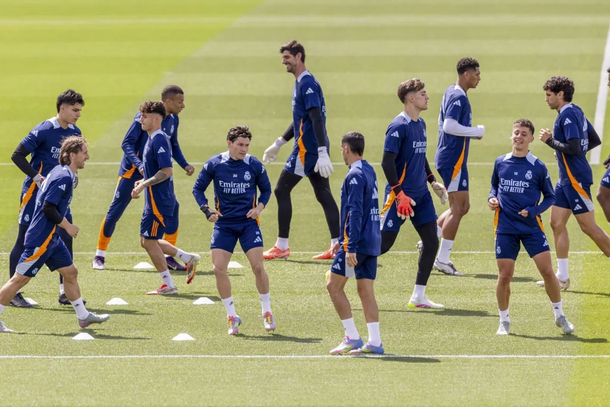 كلاسيكو العالم: الرهان الأخير لريال مدريد في الموسم المتقلب