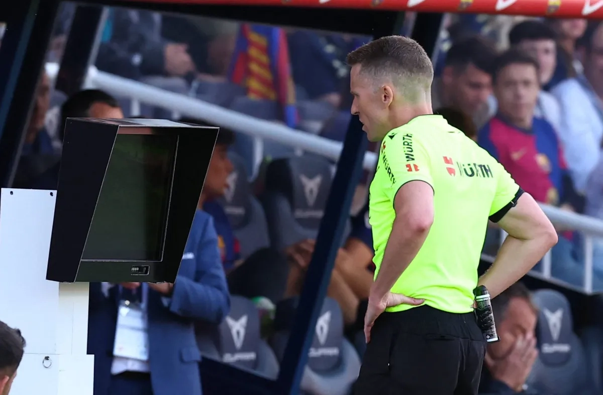 الكلاسيكو: جدل بسبب صوت في غرفة «VAR» يشكر الله على إلغاء هدف لوبيز