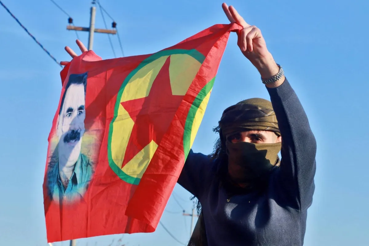 «يوم تاريخي» لتركيا... «العمال الكردستاني» حلّ نفسه وألقى سلاحه