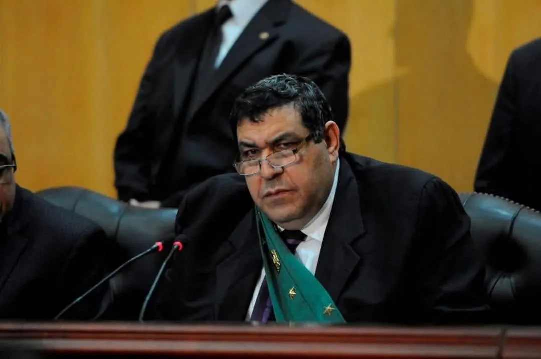 مصر: جدل «سوشيالي» متصاعد عقب وفاة «قاضي أحكام مرسي ومبارك»