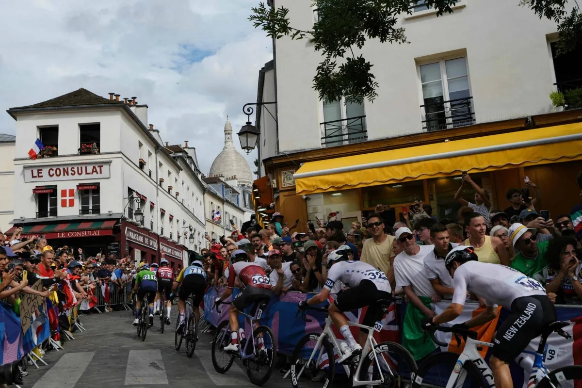 Last Cycling Tour Stage to Go Through Butte Montmartre in Paris