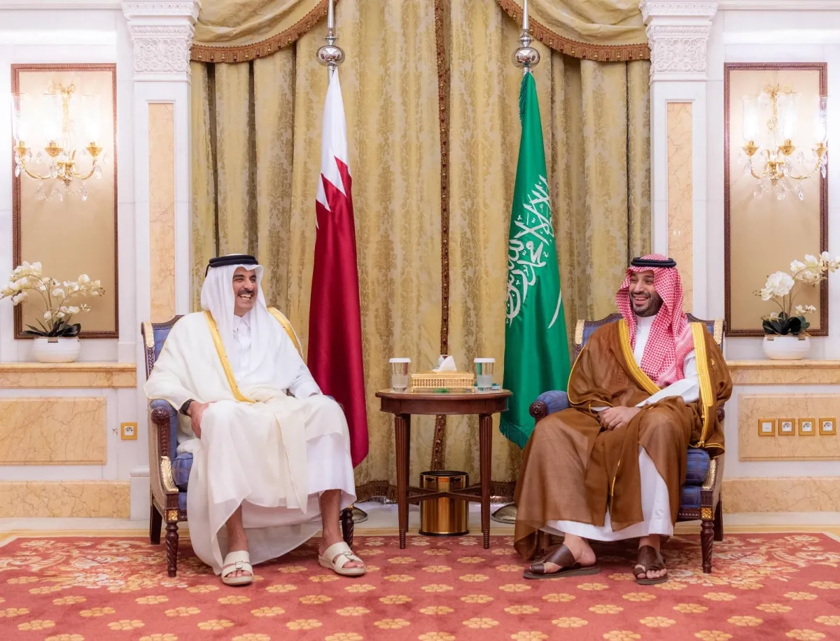 ولي العهد السعودي وأمير قطر يبحثان المستجدات الإقليمية والدولية