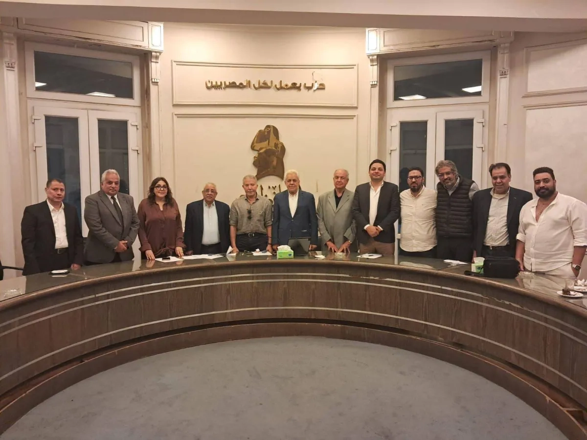معارضون مصريون يتأهبون لخوض انتخابات البرلمان رغم رفض قوانينها