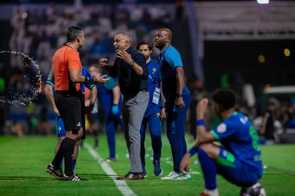 مدرب الفتح: سُرق تعبنا!