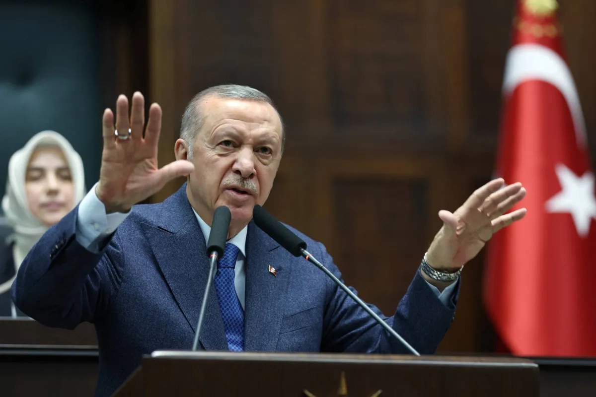 إردوغان: محادثات مع بغداد وأربيل بشأن تسليم أسلحة «الكردستاني»
