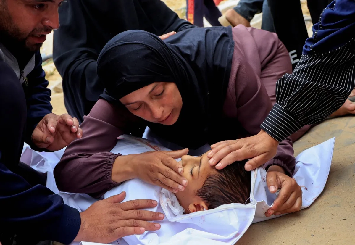 مقتل 148 فلسطينياً خلال 24 ساعة في غارات إسرائيلية على قطاع غزة