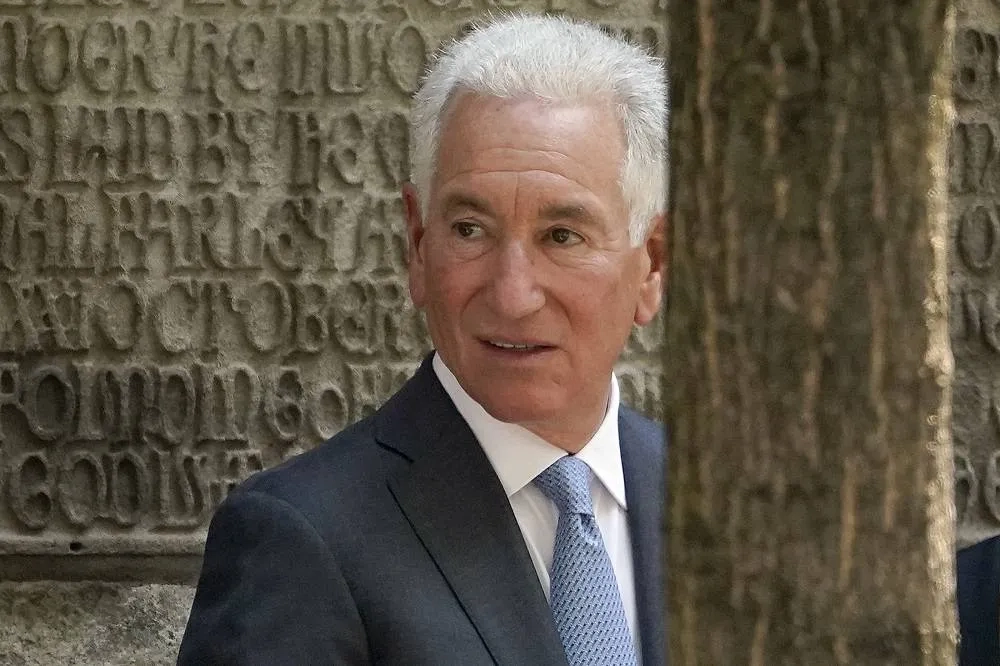 Senate Confirms Charles Kushner, Father of Trump's Son-in-Law, as Ambassador to France