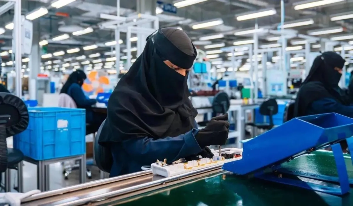 توظيف السعوديين في القطاع الخاص يرتفع 93 % بالربع الأول