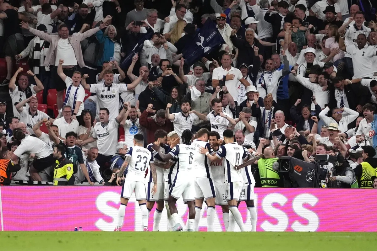 كأس الدوري الأوروبي: توتنهام ينهي انتظارا دام 17 عاماً… ويتوج باللقب