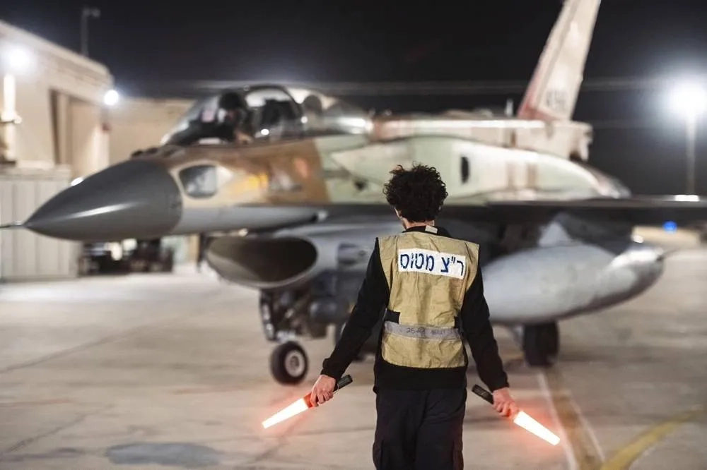 «الحرس الثوري» الإيراني يتوعد بردّ مدمر على أي هجوم إسرائيلي