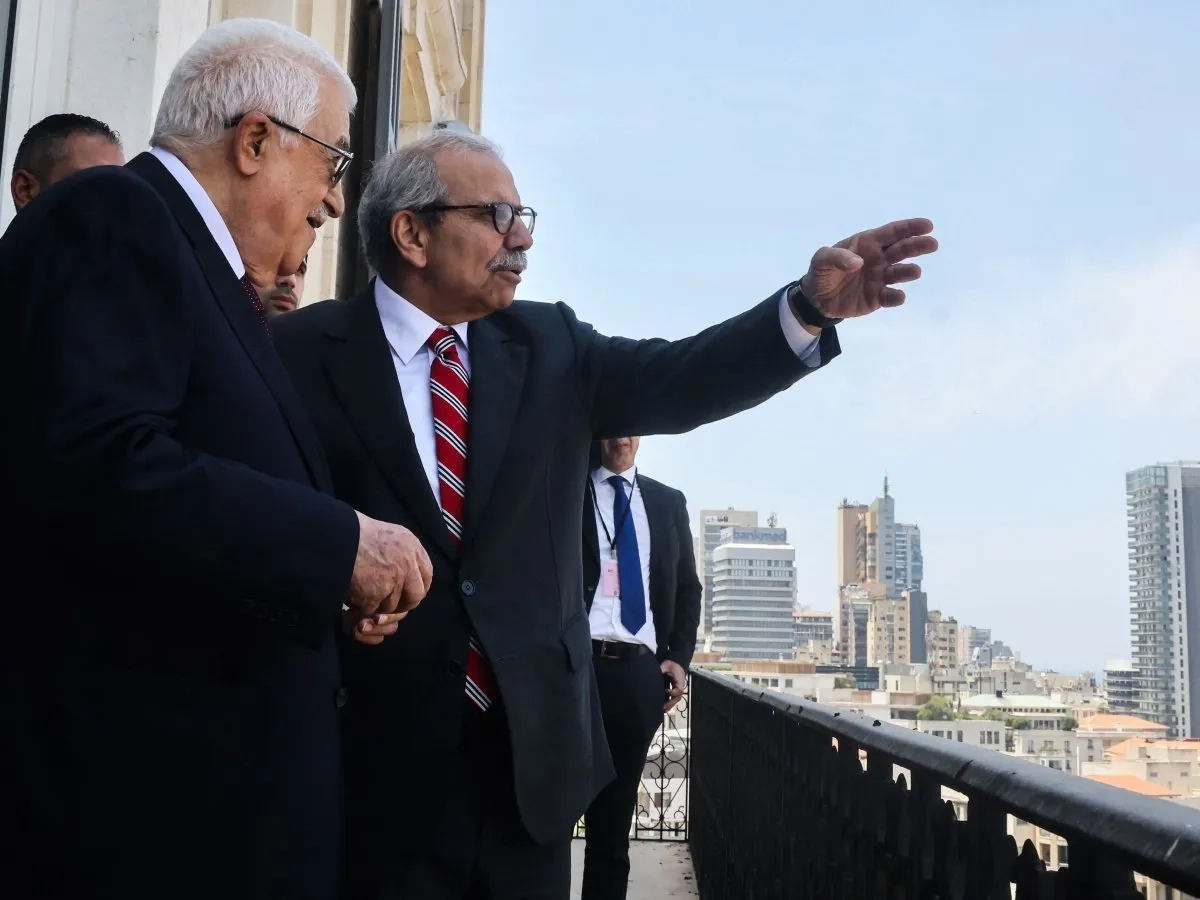لبنان يترقب تسليم السلاح الفلسطيني الشهر المقبل