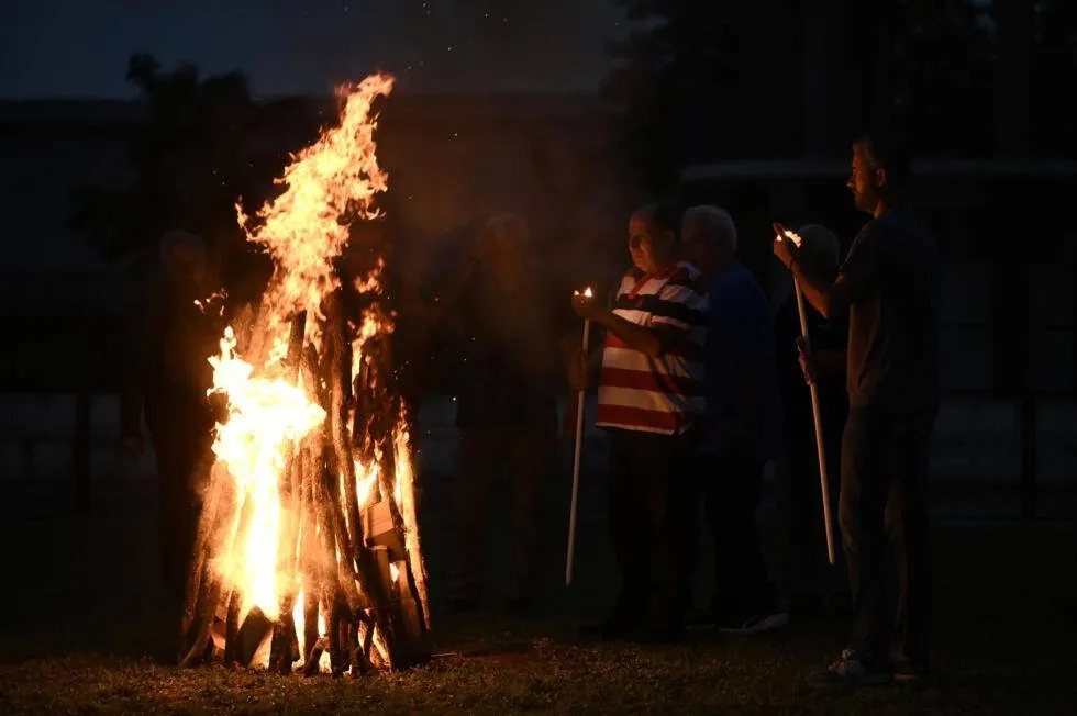 Fire Walkers Defy Pain in Ancient Greek Ritual