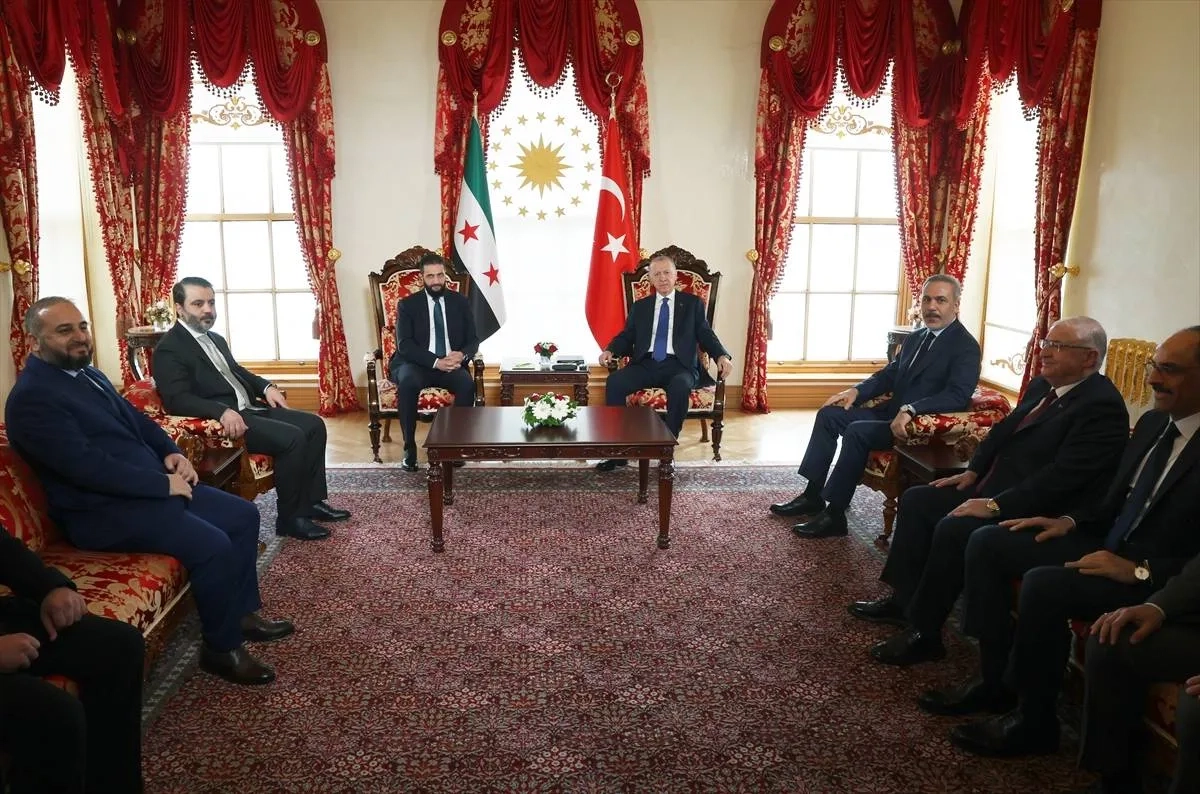 إردوغان يجري محادثات مع الشرع في إسطنبول