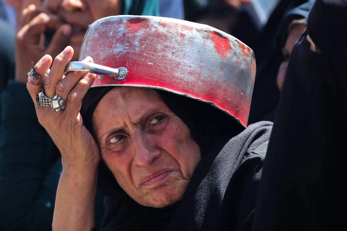 مقتل 7 في قصف إسرائيلي على منطقة المواصي برفح جنوب غزة