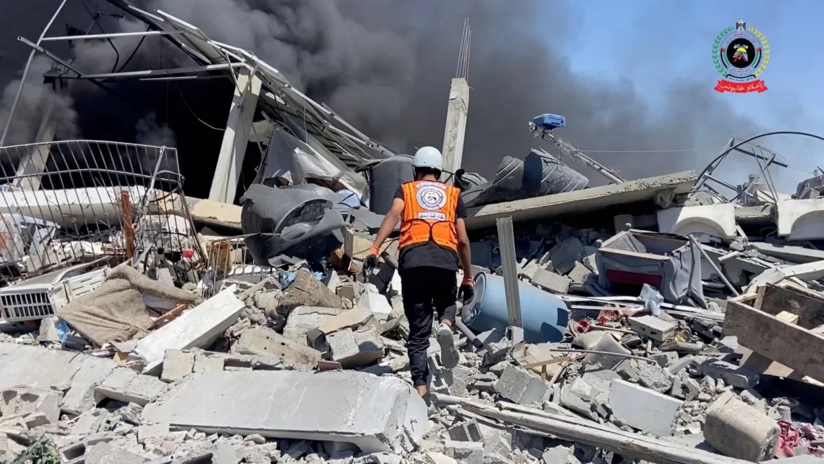 Israeli Strikes Kill 20 in Gaza, Including Journalist and Rescue Service Official