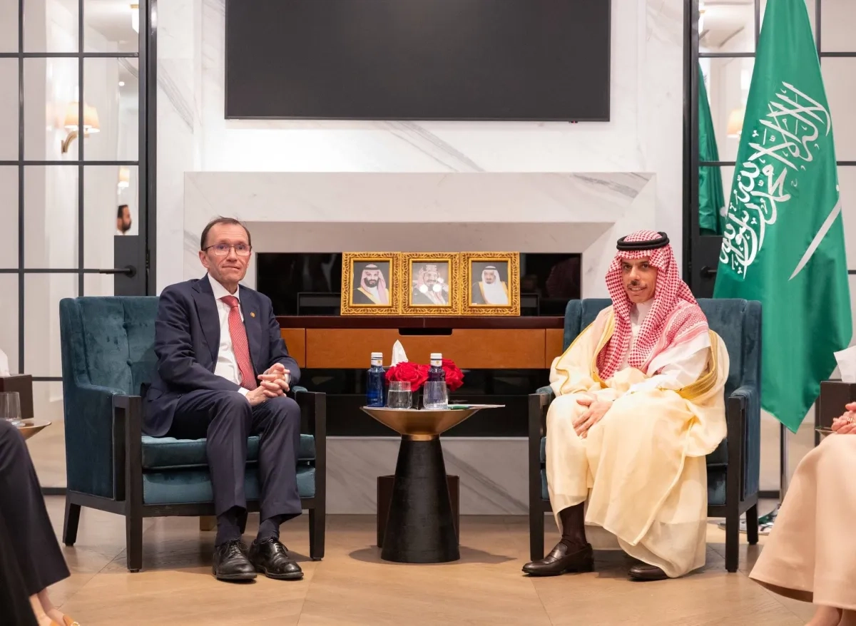 وزيرا خارجية السعودية والنرويج يناقشان مستجدات غزة والضفة الغربية
