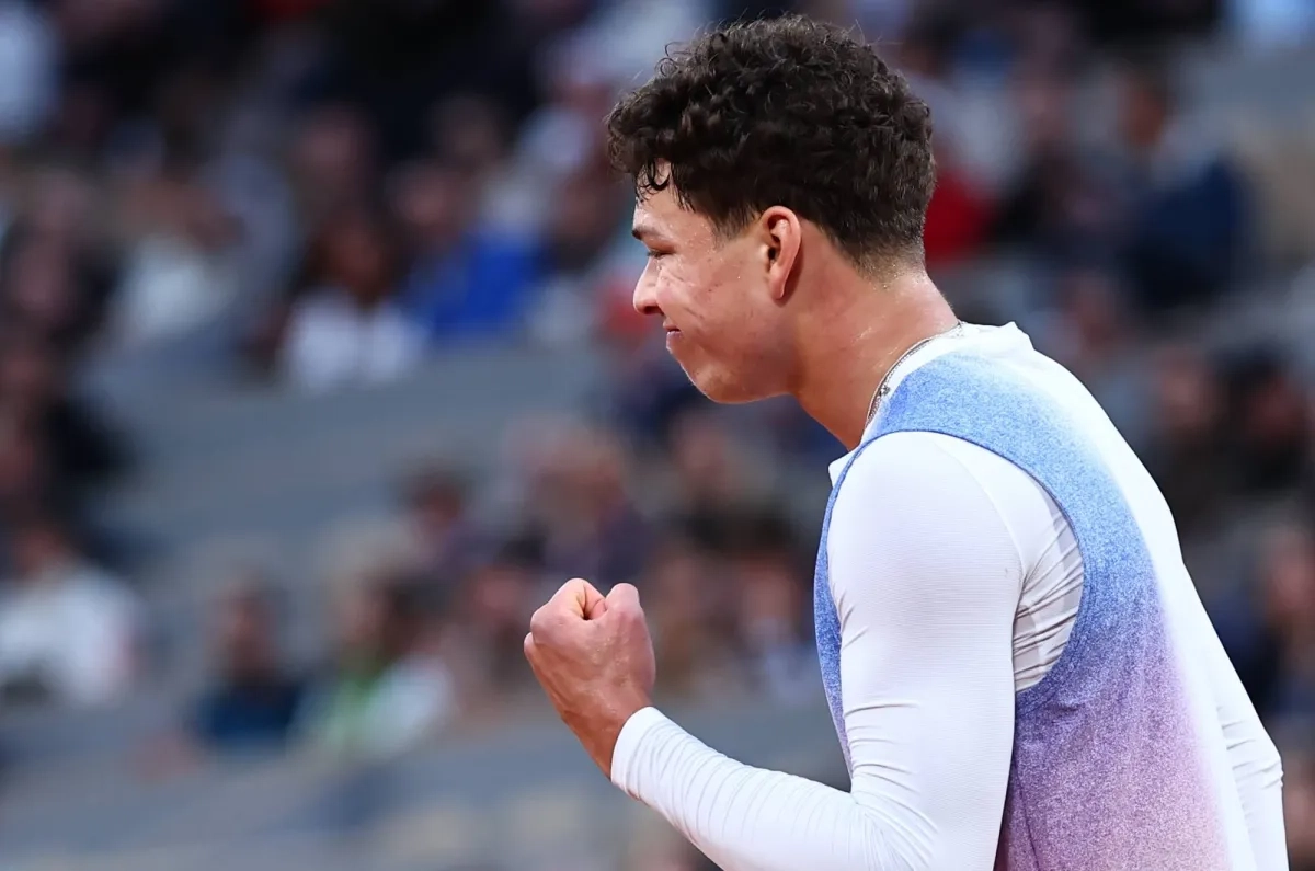 Shelton Joins Musetti and Sabalenka in French Open Second Round