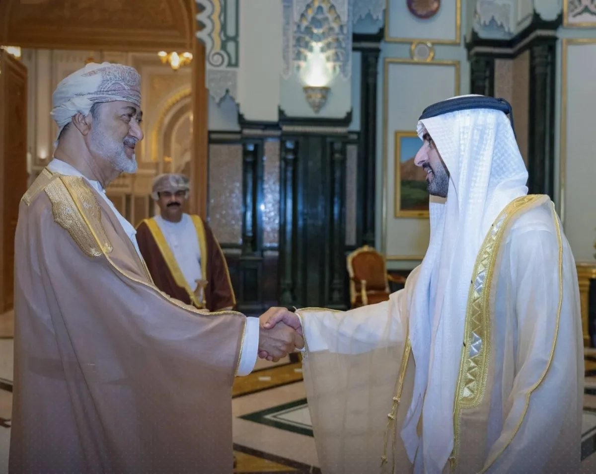 سلطان عمان يلتقي ولي عهد دبي ويستعرضان العلاقات الثنائية