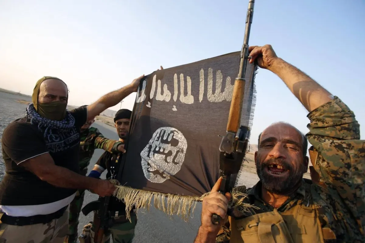 «داعش» يعلن الحرب على جماعة البلوش في باكستان