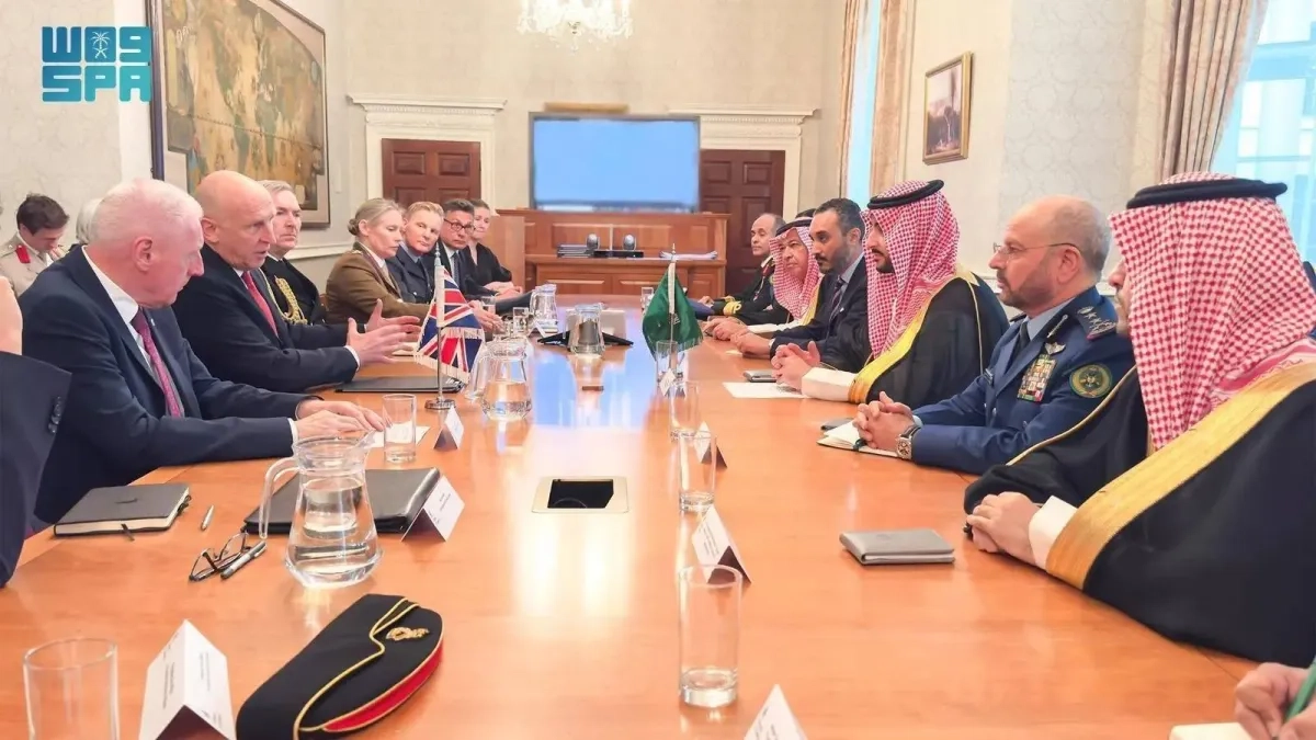 Saudi and UK Defense Ministers Explore Strategic Military Cooperation